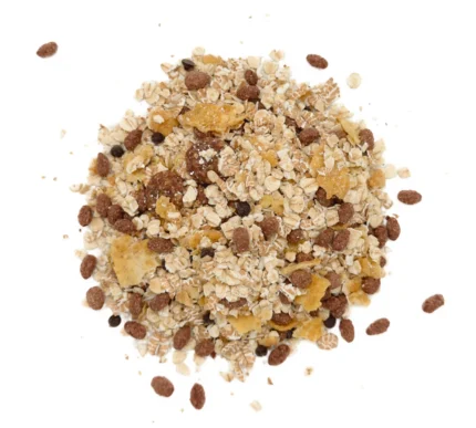 Bio Schokomüsli mit Cornflakes und Reiscrisps Nahaufnahme Produktfoto