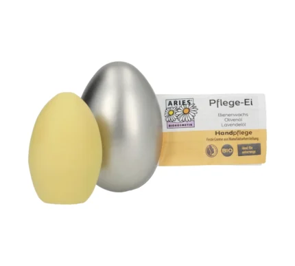 Stapeler Reise-EI (Pflege-Ei) in der Aludose für Unterwegs von Aries - Ansicht mit ausgepacktem Pflege-Ei