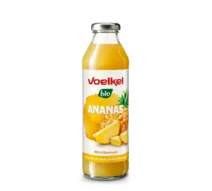 Bio Ananas Saft von Voelkel in der 700ml Mehrweg-Pfandflasche. Bio-zertifiziert